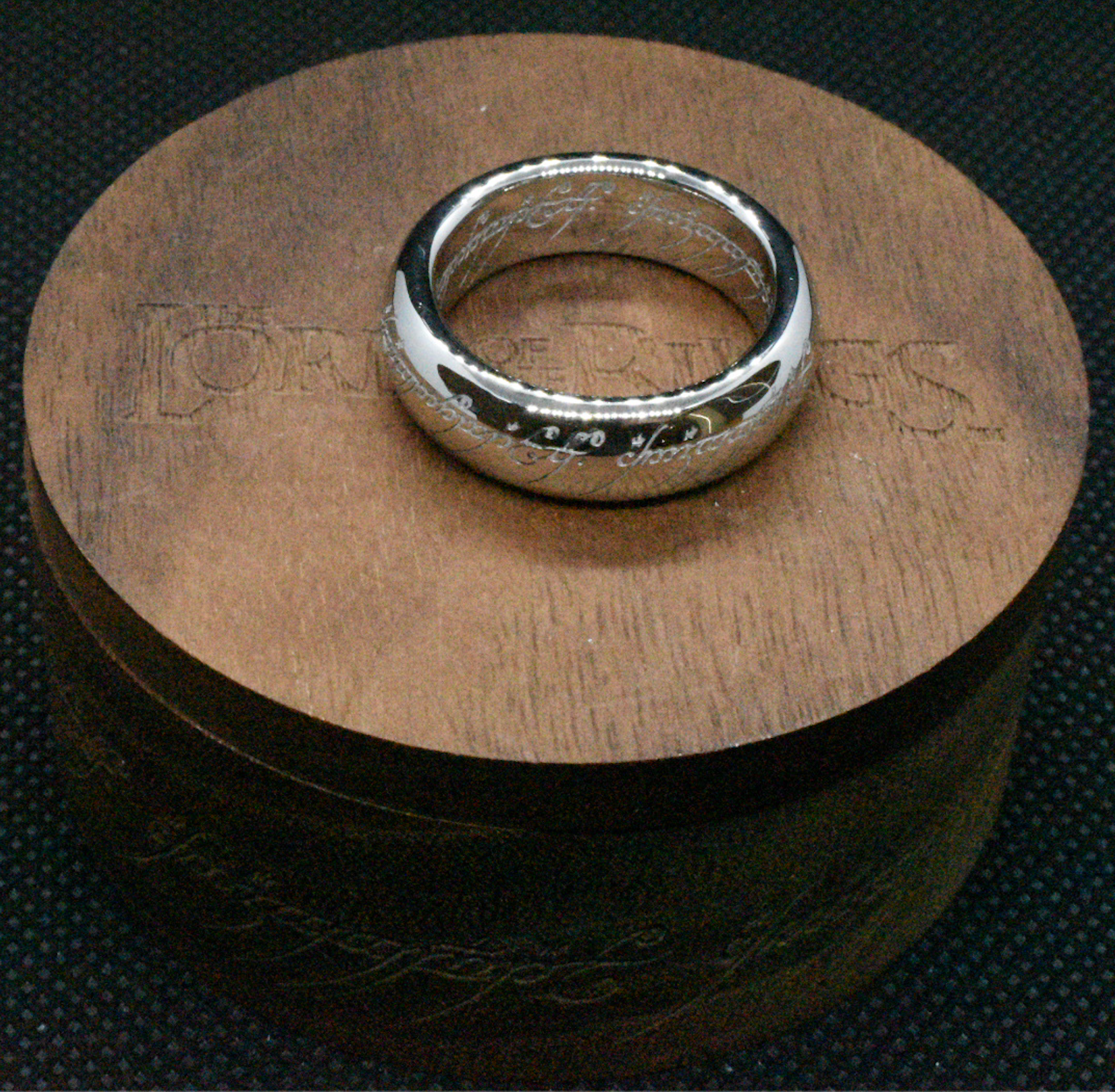 LOTR Replica on top of Weta's box