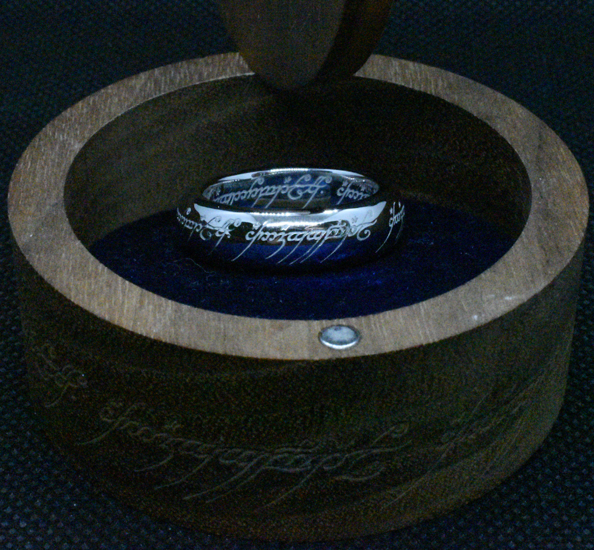 LOTR Replica in Weta's box